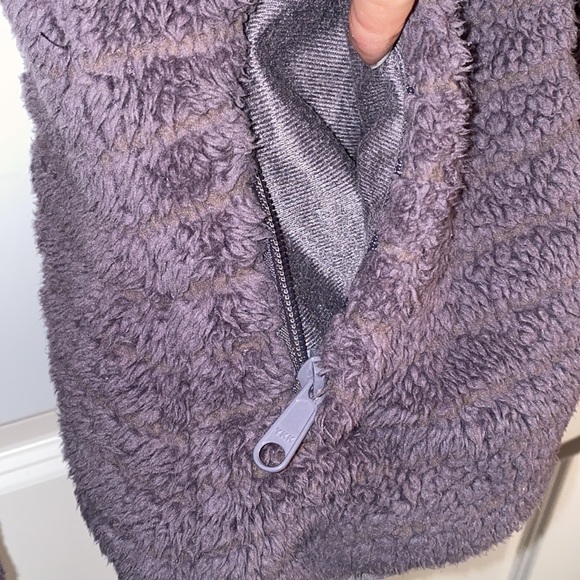 Columbia Purple Fuzzy Jacket - Picture 2 of 5